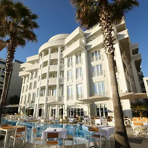 Palace & 5*, Durrës Albánia
