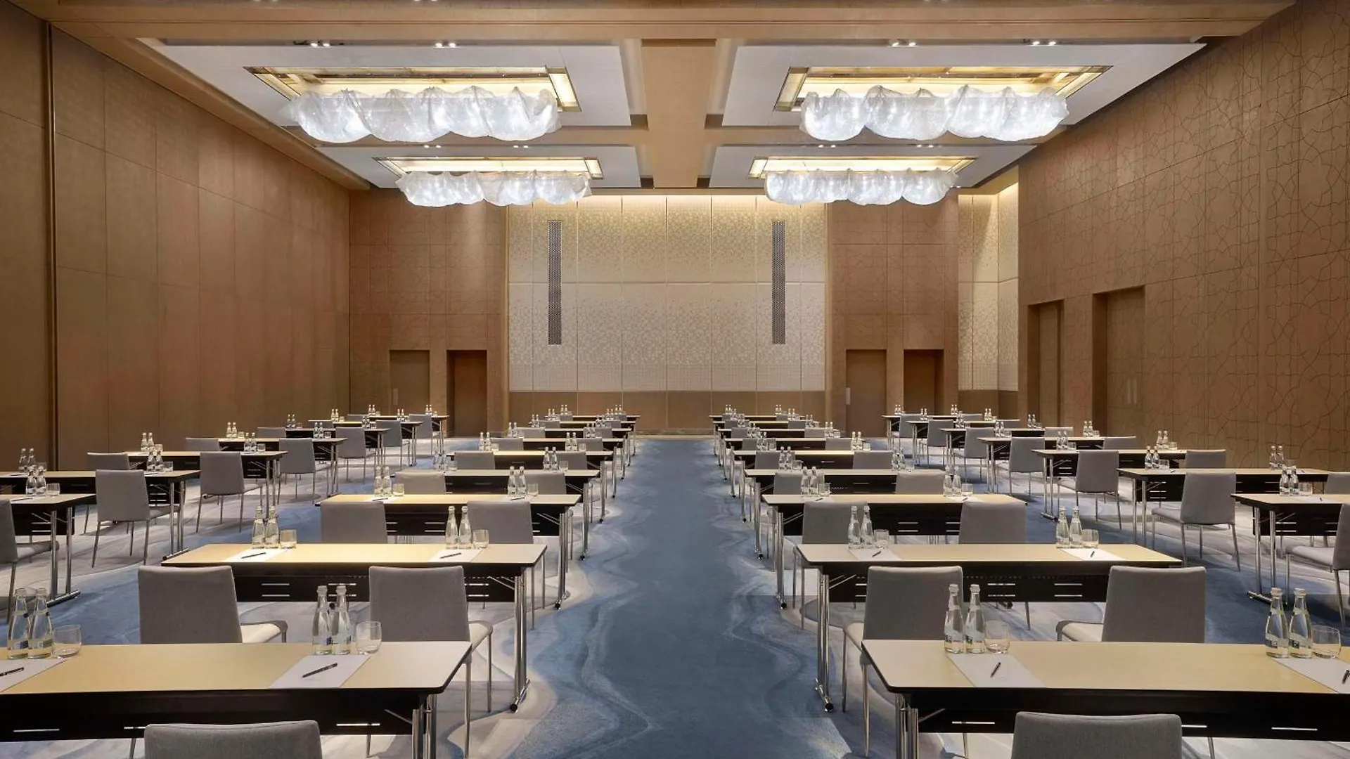 Hilton Abu Dhabi Yas Island Hotel Resort
