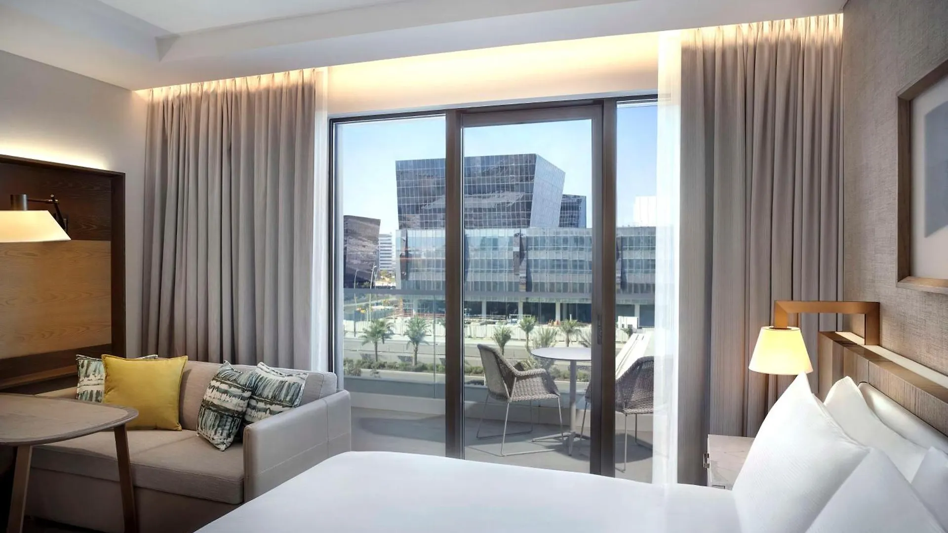Hilton Abu Dhabi Yas Island Hotel 5*,