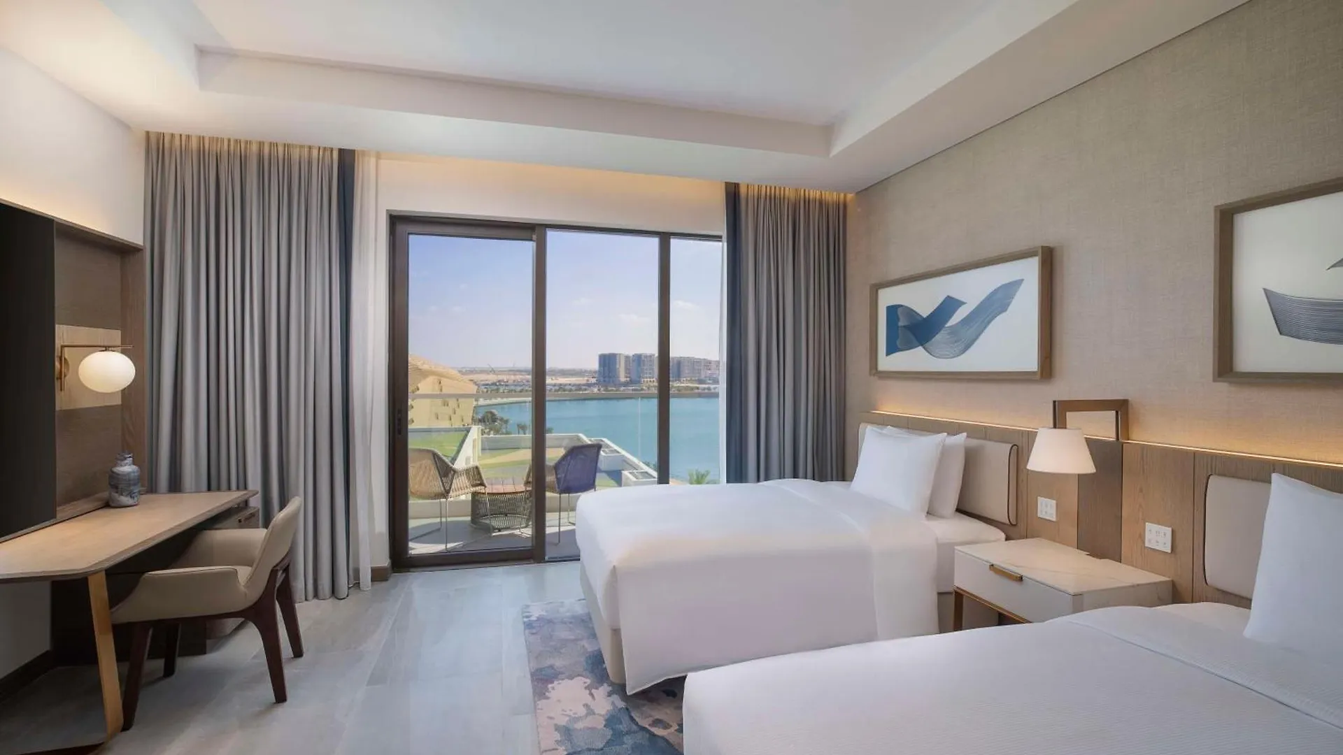 Hilton Abu Dhabi Yas Island Hotel 5*,