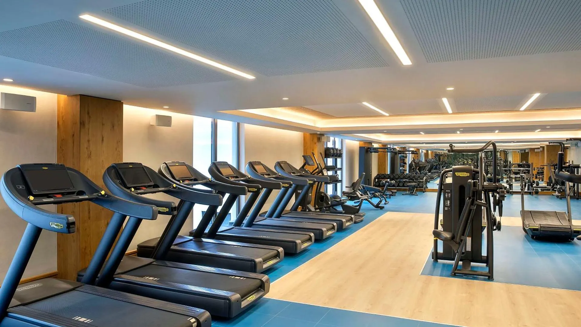 ***** Resort Hilton Abu Dhabi Yas Island Hotel United Arab Emirates