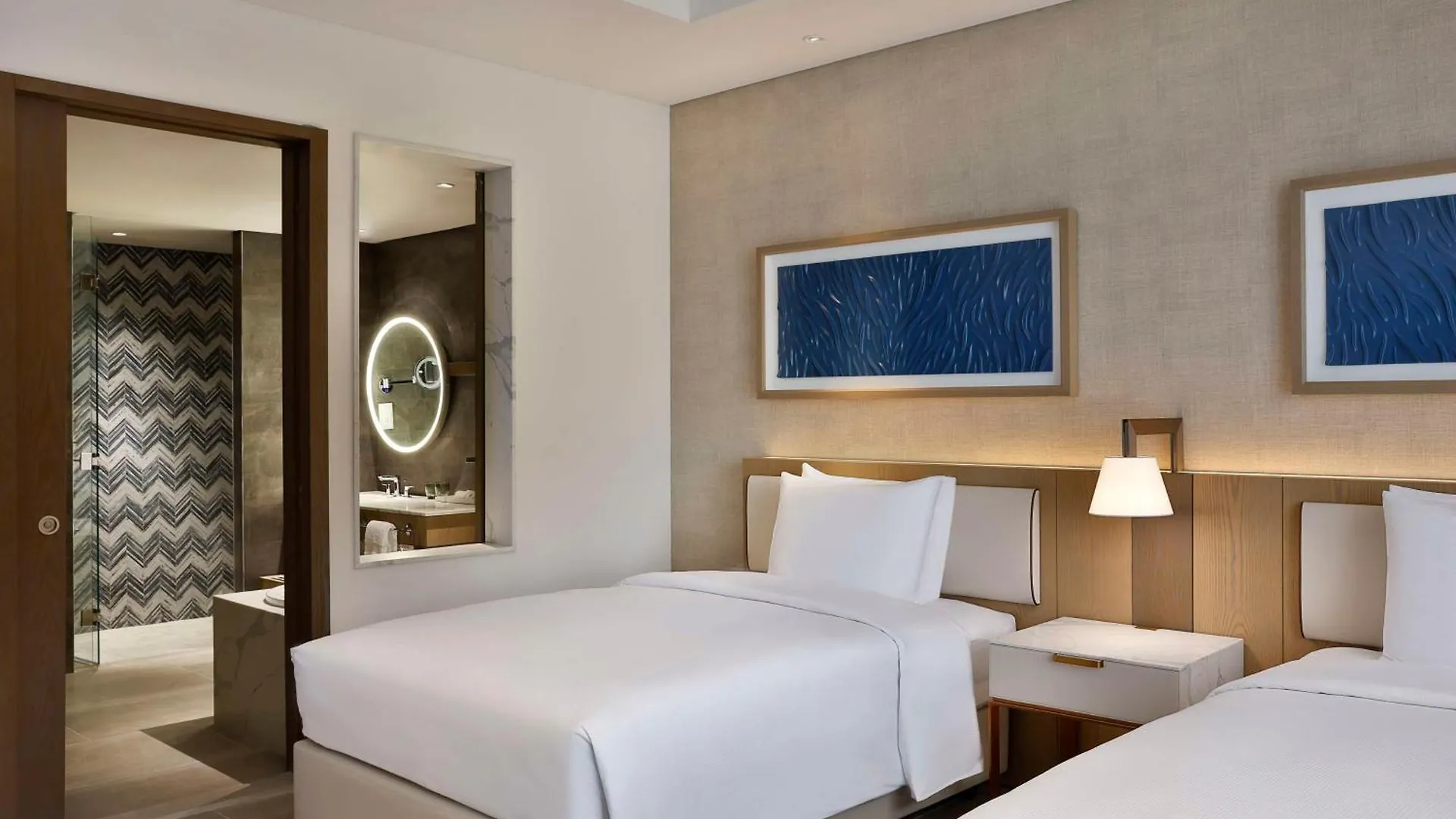 Hilton Abu Dhabi Yas Island Hotel 5*,